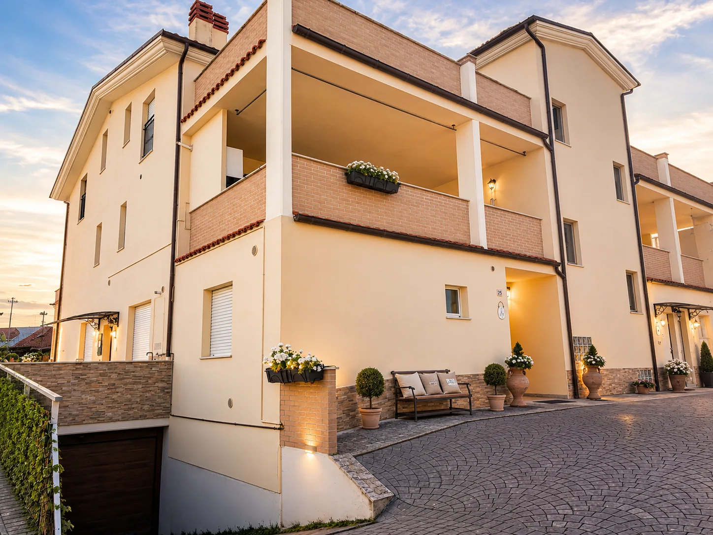Second exterior view of Villa Lunaris